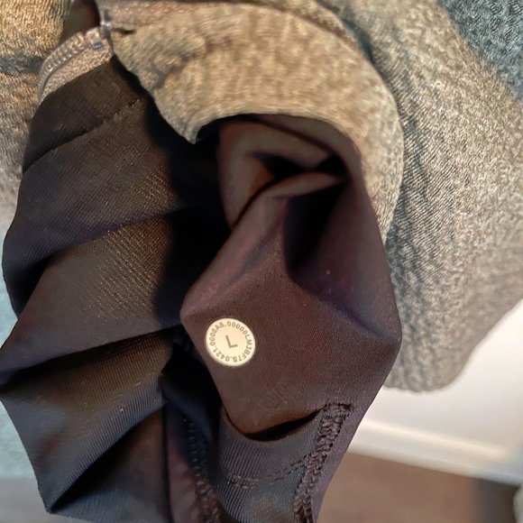 Lululemon - At Ease Hoodie - Picture 4 of 4